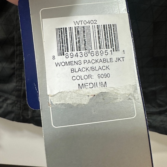 ASICS windbreaker jacket - Picture 4 of 8